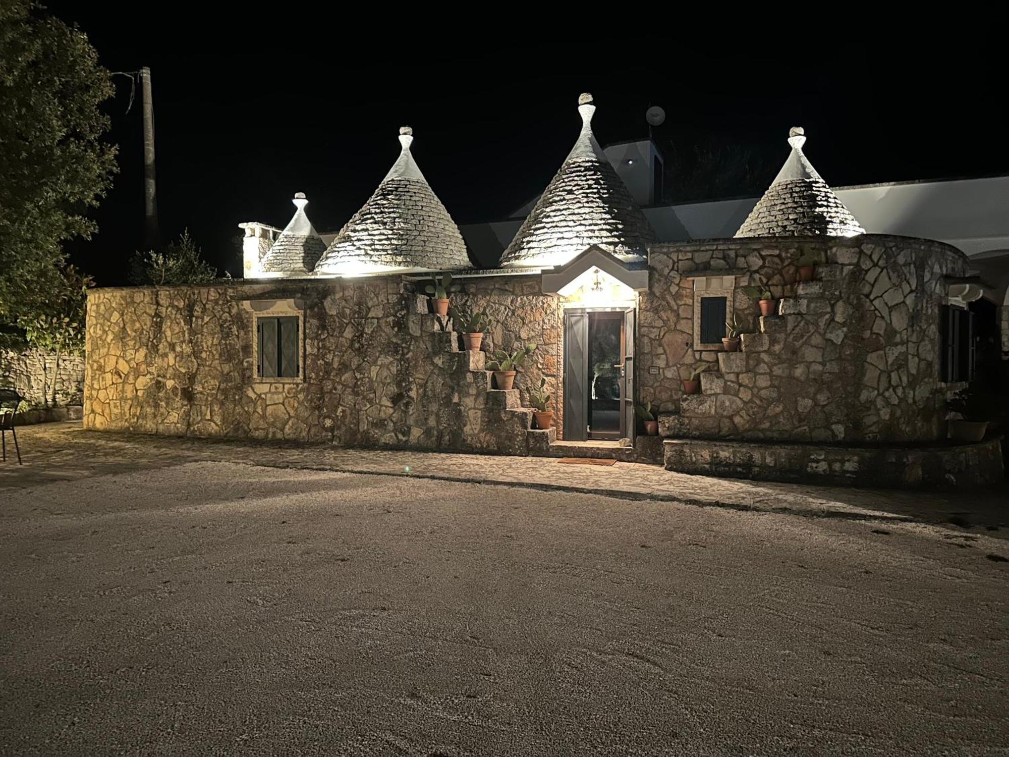 Trulli Santa Maria Odegitria Relais Pensionat Ostuni Exteriör bild