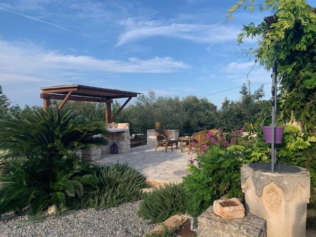 Trulli Santa Maria Odegitria Relais Pensionat Ostuni Exteriör bild